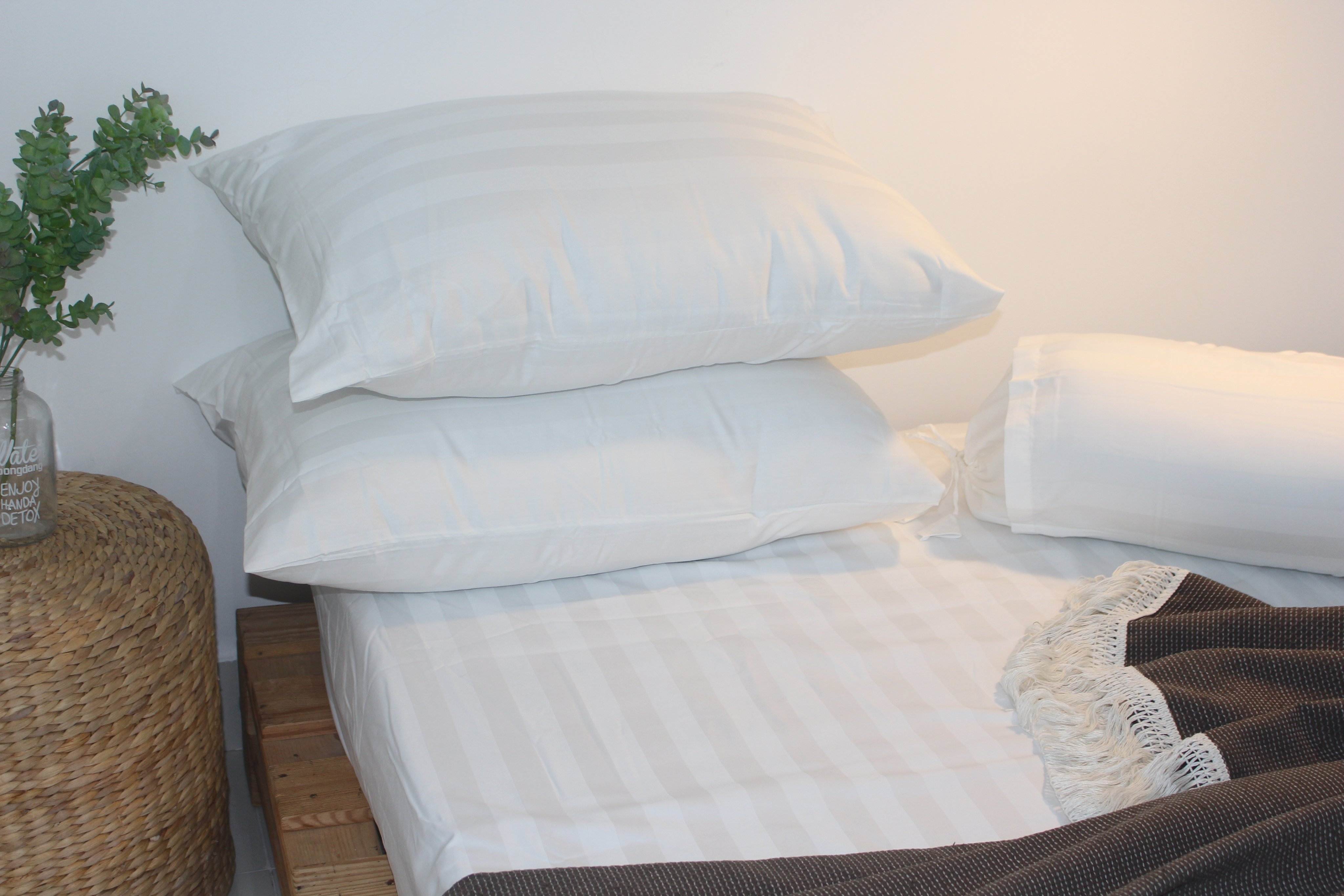 Bộ Drap Gối KHA LY - Sọc Trắng 3P cao cấp 4 sao KHÁCH SẠN, RESORT, HOMESTAY- vài dầy dặn sang trọng,